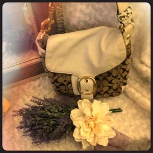 Coach vintage signature shoulder bag